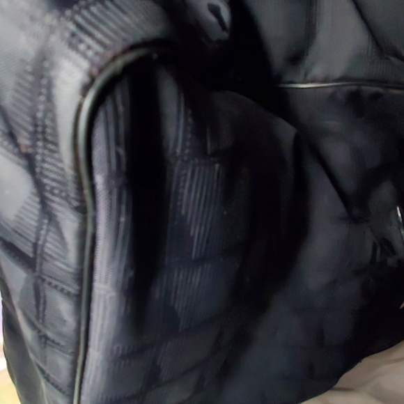 Channel Travel Line Tote - Picture 6 of 12